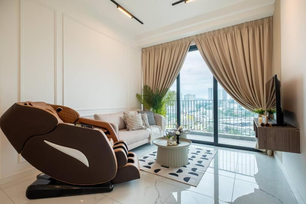 The Natural Nook Cubic Botanical Massage Chair Apartment